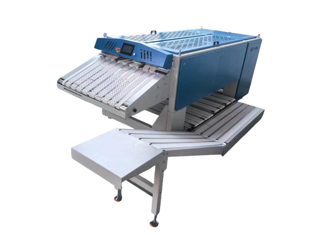 High efficiency towel folding machine